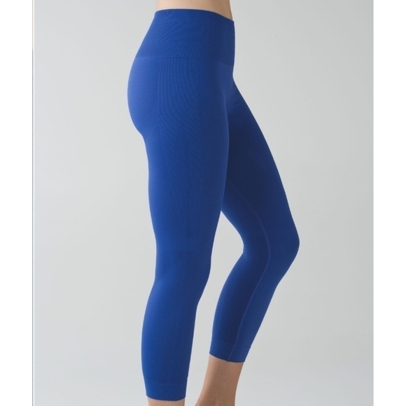 lululemon athletica Pants - LULULEMON Zone In Crop